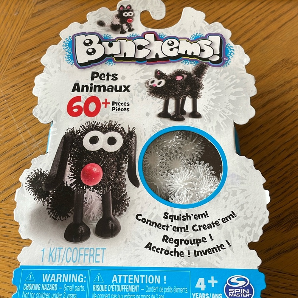 Bunchems! Pets Dogs Cats 60pc Craft Toy Playset Kit NWT